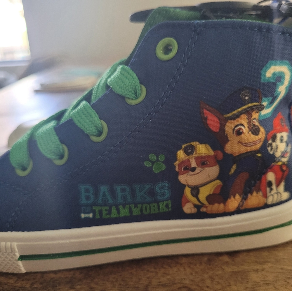 BNWT Boys high top Paw Patrol sneakers - Picture 1 of 4